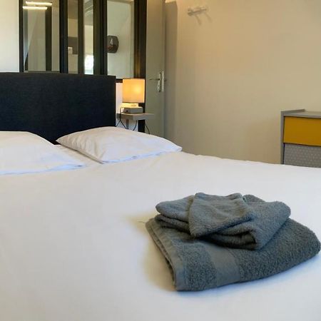 Le Mansard, Atypique, Gare Et Tramway 4Min A Pied Apartment Exterior photo