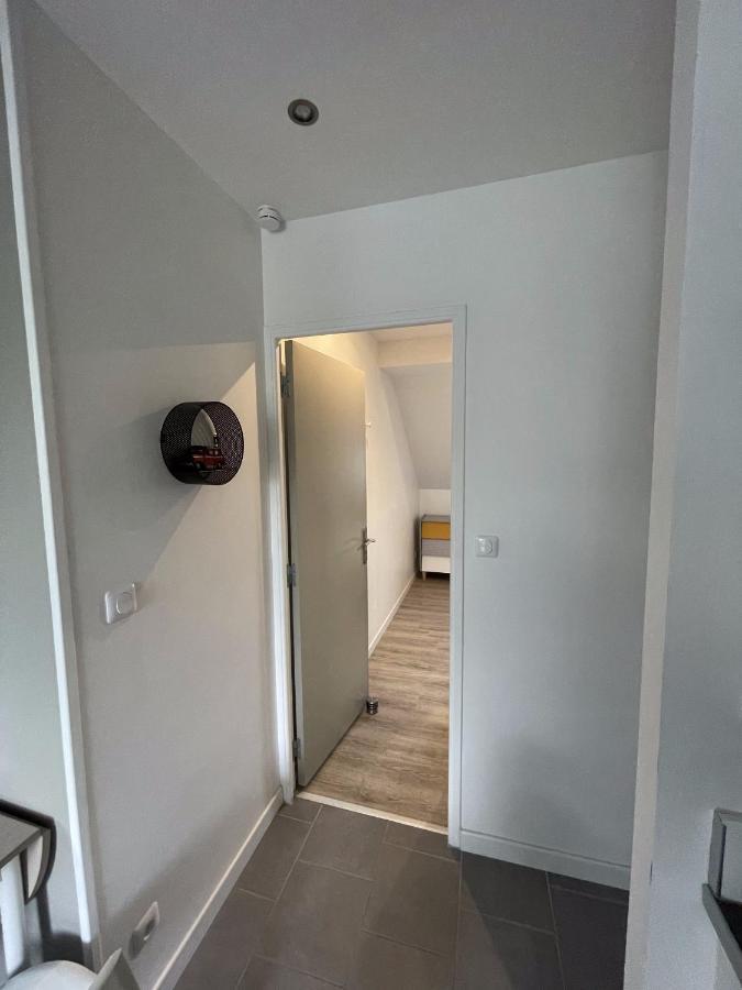 Le Mansard, Atypique, Gare Et Tramway 4Min A Pied Apartment Exterior photo