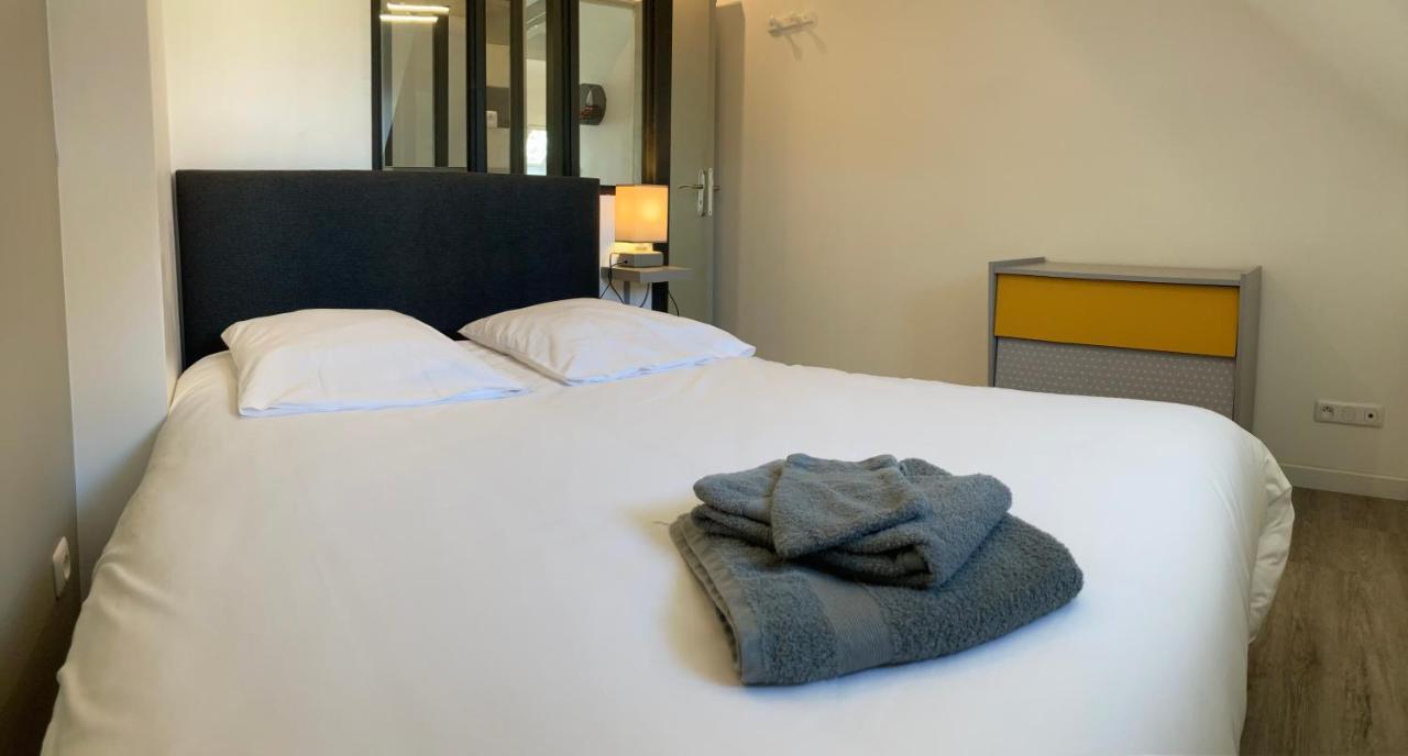 Le Mansard, Atypique, Gare Et Tramway 4Min A Pied Apartment Exterior photo